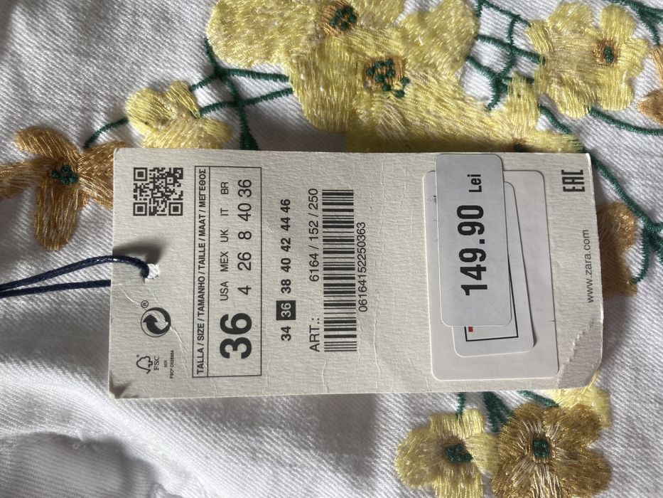 Blugi Zara- mid rise skinny