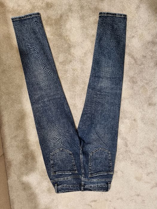 Нови дънки с камъни