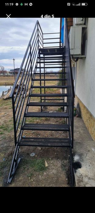 Scări metalice zincate