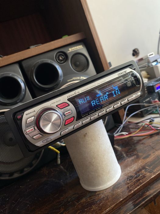 SONY CDX-GT610U - РЕТРО МОДЕЛ- USB, Aux, CD mp3 плеър за кола сд радио