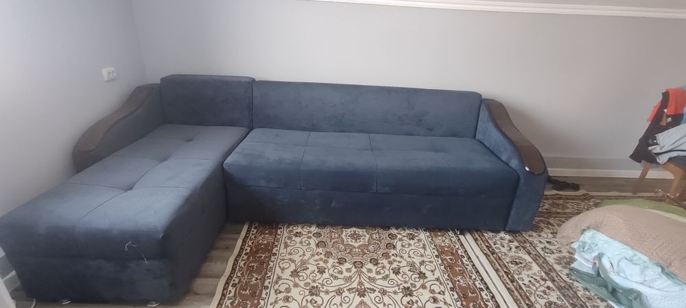 Синий диван торг есть в хорошем состояний