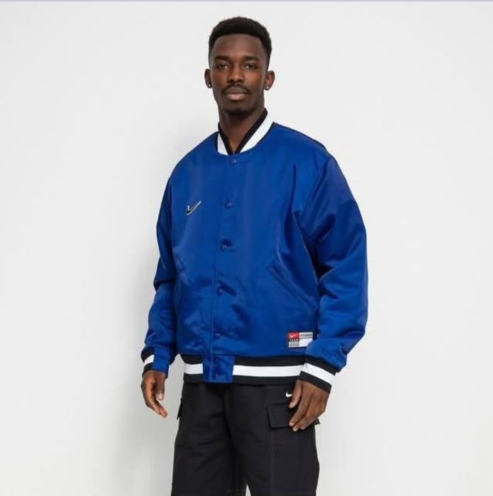 Мъжко Яке Nike Sb Terma-Fit 

Чисто ново с етикети. 

Размер L

Цена 1