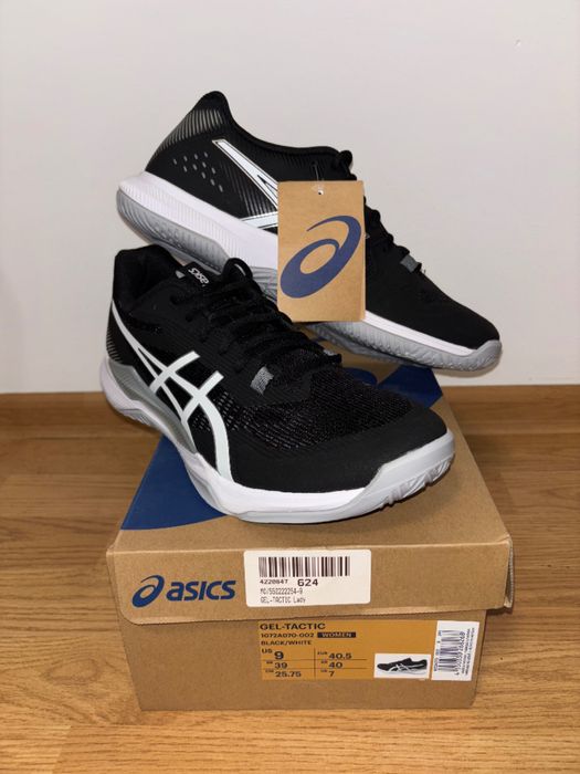 Оригинални дамски маратонки Asics