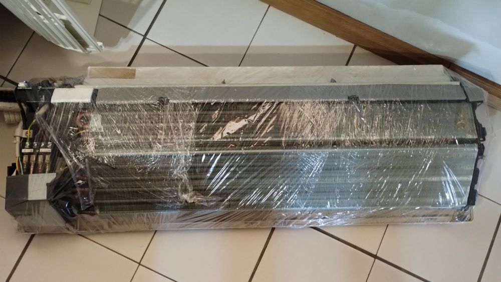 Климатик Samsung – комплект (вътрешно + външно тяло), работещ