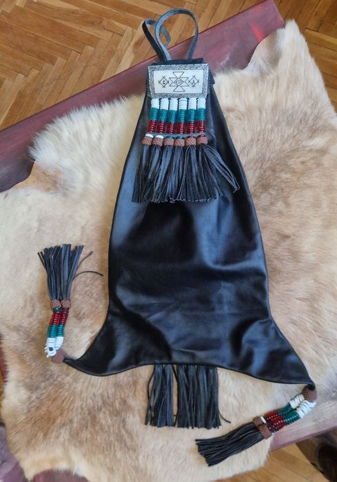 Изработка на чанти за гайди.