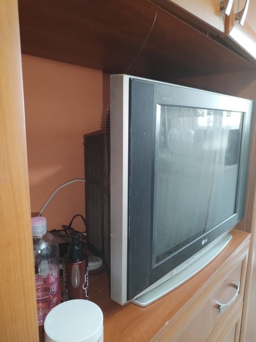 Продаётся телевизор