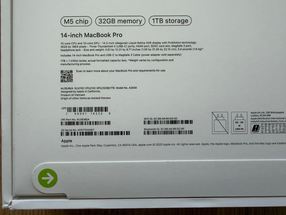 ЧИСТО НОВ MacBook Pro 14" M5 10-CPU, 10-GPU, 32GB RAM, 1TB SSD