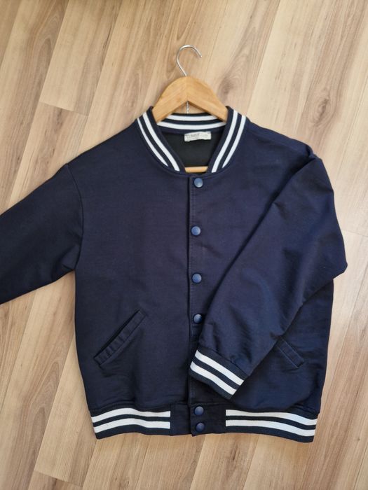 Бомбер школьный на 9- 11 лет