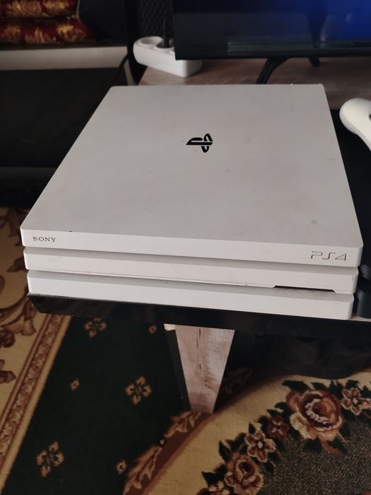 PS4 pro, PS4,PS3