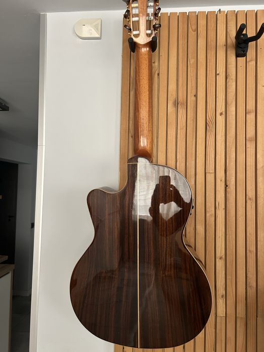 Акустична китара КРЕМОНА ФИЕСТА