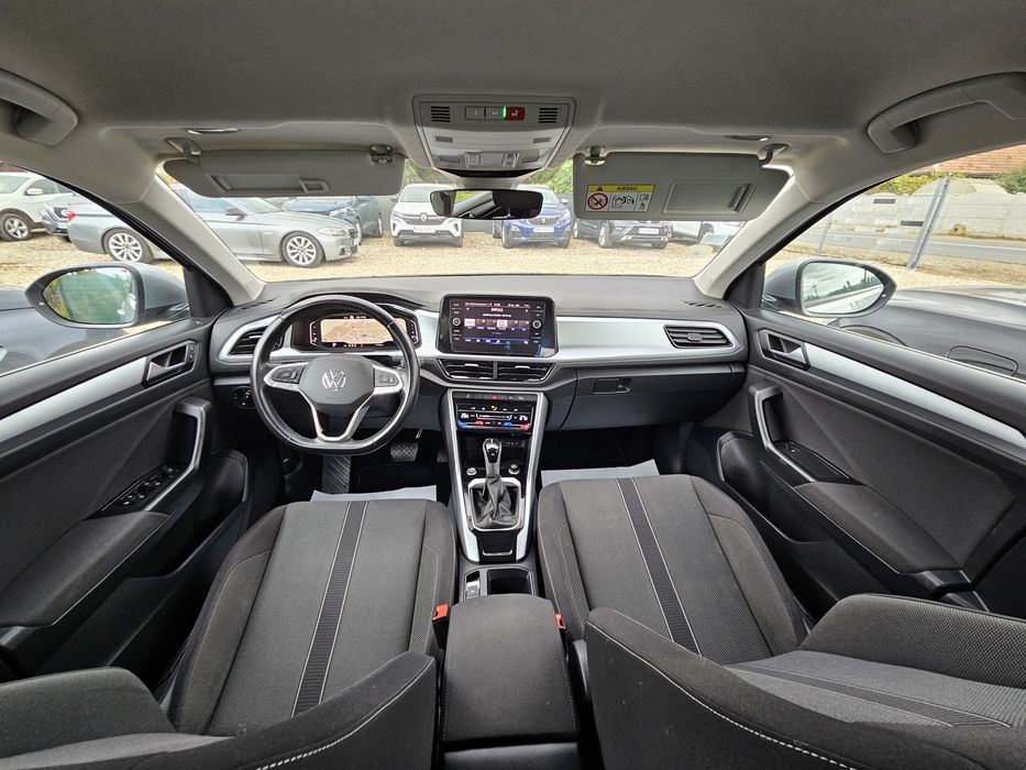 Volkswagen T-Roc, 2.0 tdi, 150 cp, DSG, virtual cockpit, distronic, keyless, park assist, camera, I Q led