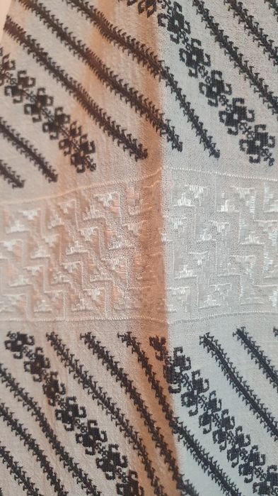 REDUCERE PRET 25%! Costum popular (ie/camasa, valnic/fota/catrinta)
