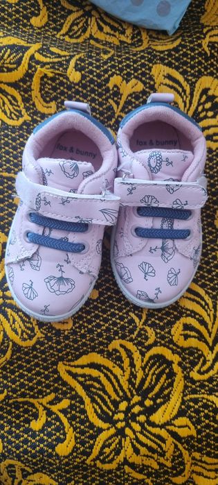 Бебешки розови кецове