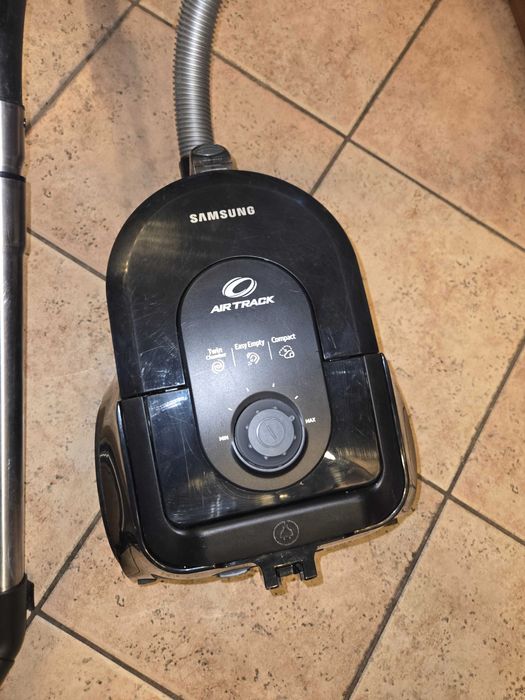 Прахосмукачка Samsung AIR Track