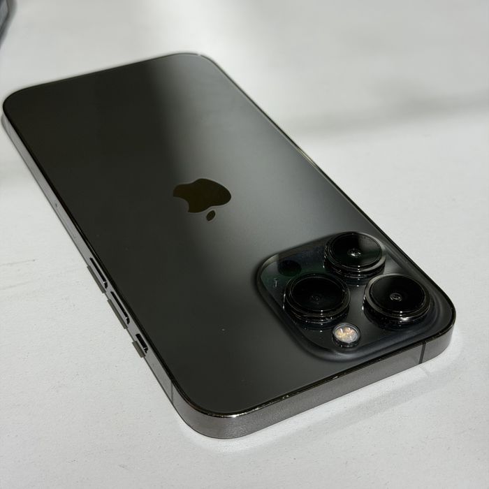 iPhone 15 pro 512 Medina Smart
