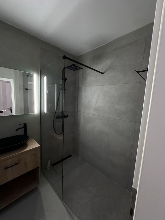 Inchiriez apartament