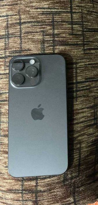 iPhone 15 Pro Max Черный 256GB | Акб 90% | Родной кабель