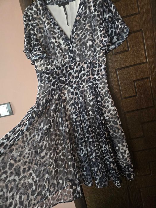 Рокля Guess нова