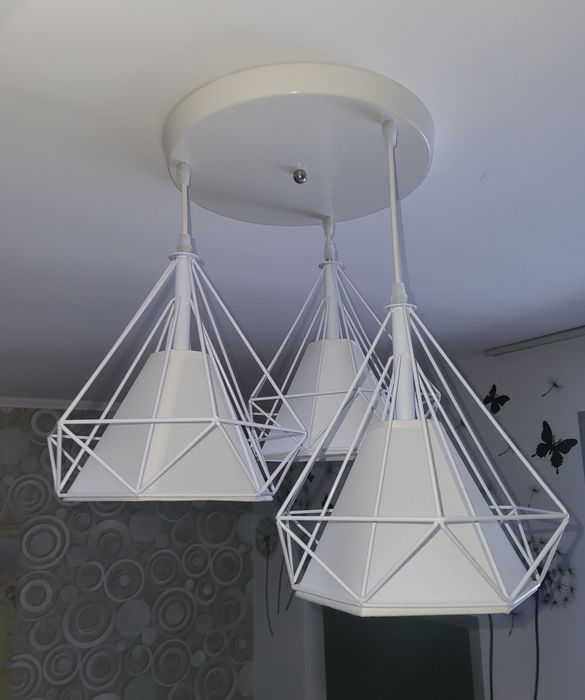 Продам люстру для комнаты