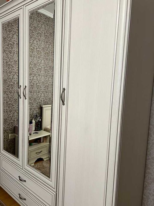 Спальный гарнитур