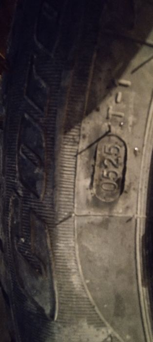 2 колеса в сборе, диски с резиной 14 радиус.