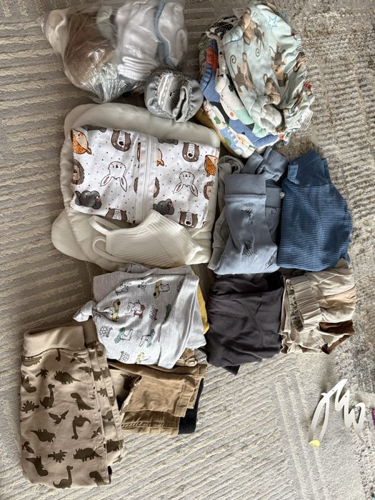 Два пакета детских вещей