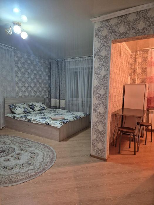 Сдам 1 квартиру в центре города;