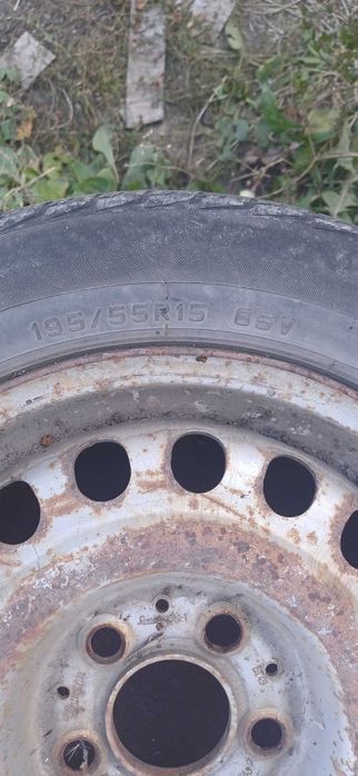 продам диск с резиной на 15