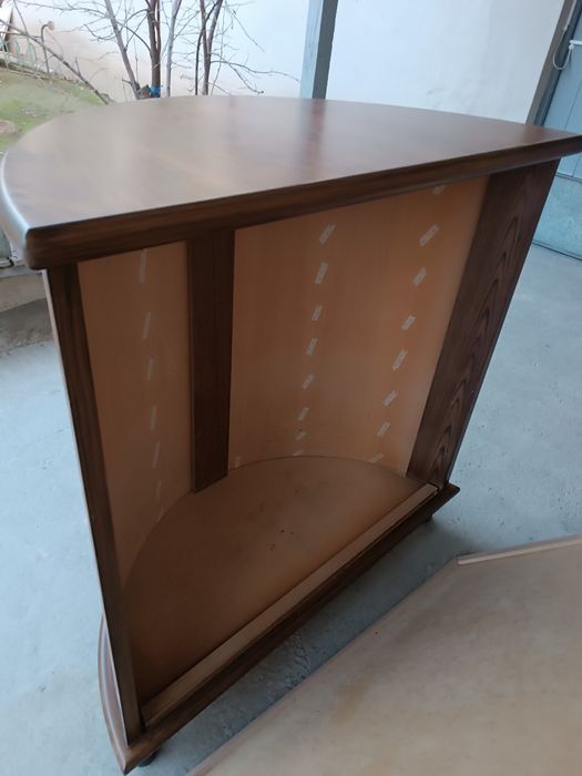 Стойка ресепшен 100$