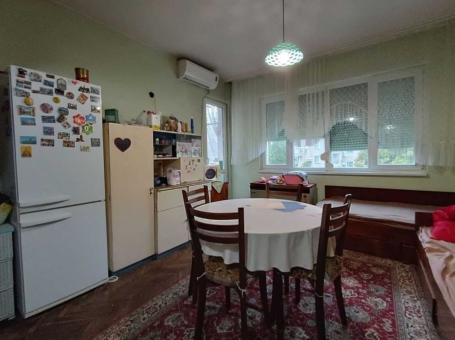 Продава се Четиристаен апартамент в Велико Търново, Център - 117 кв.м за 1409 €/кв.м - Снимка #1