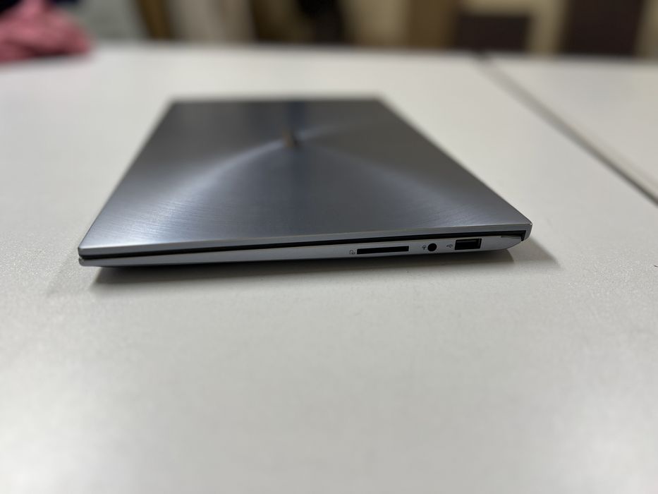 Laptop Asus Zenbook
