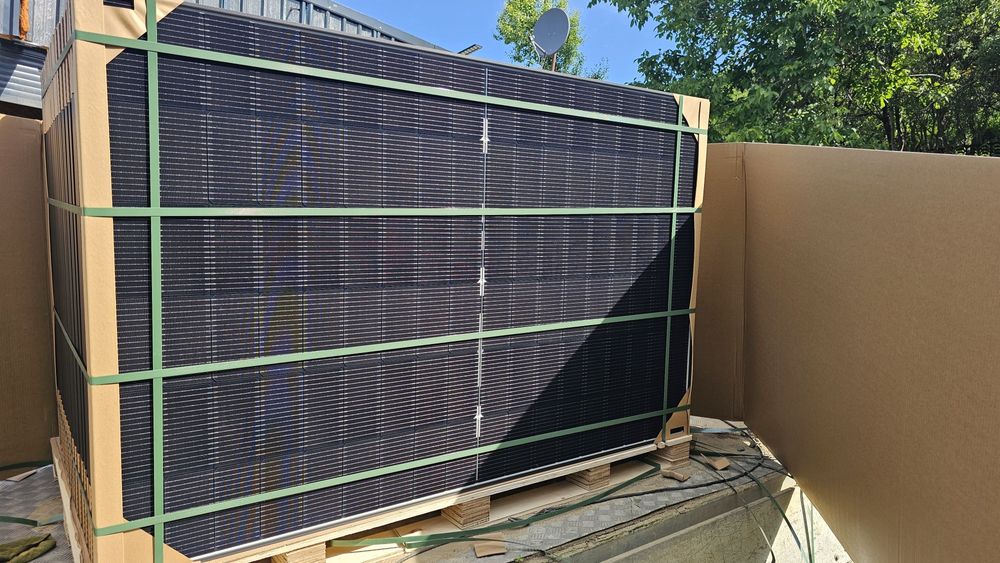 Kit fotovoltaic la doar 1000€.  6.2kw Invertor+ panouri