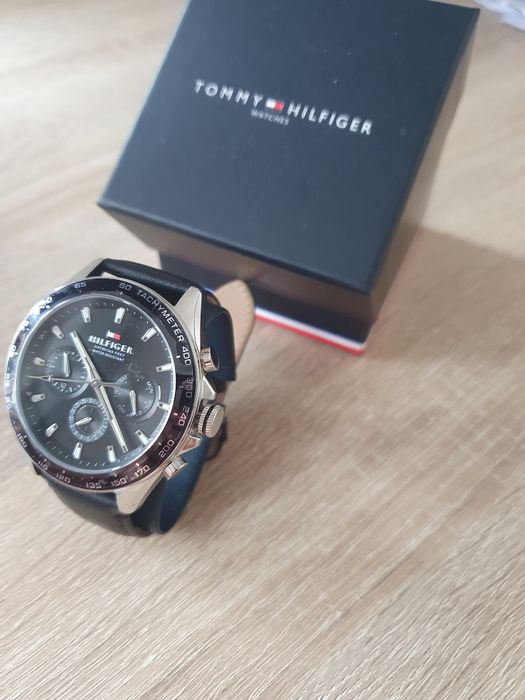 Ceas Tommy Hilfiger nou - factura disponibila