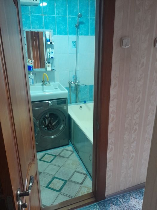 Продам квартиру 3  ком 75 кв метров