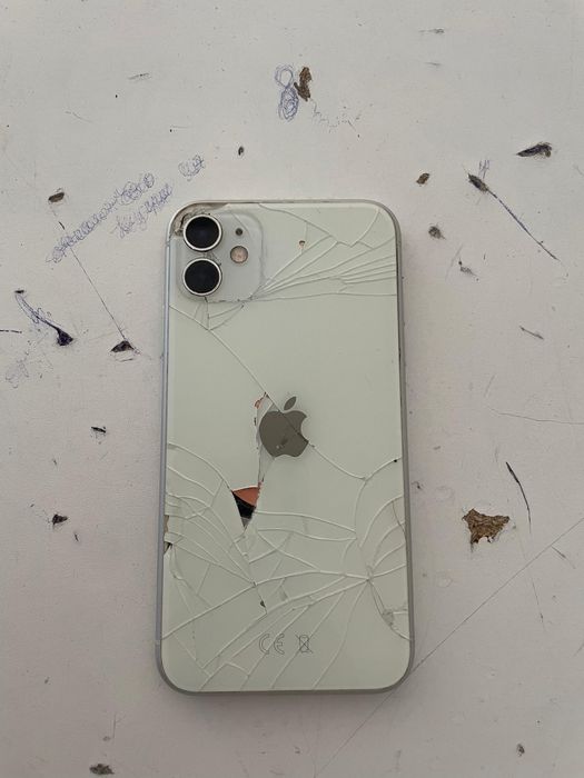 Iphone 11 продам