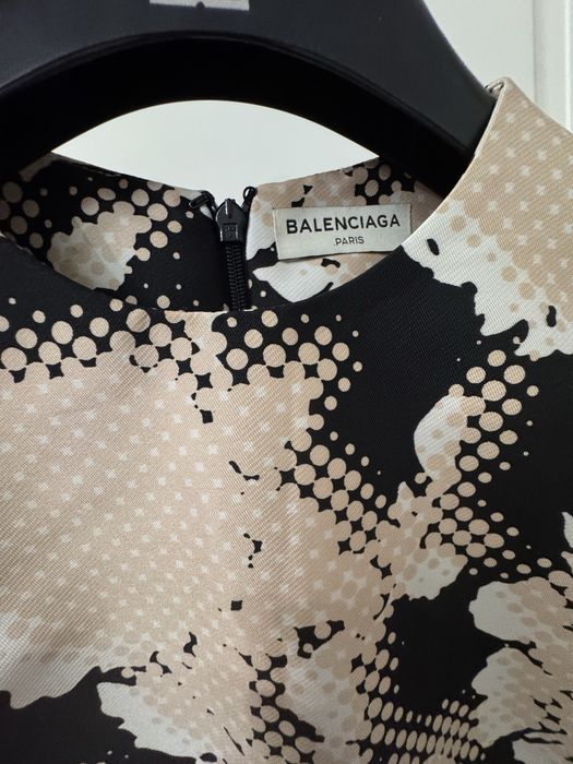 Платье Balenciaga