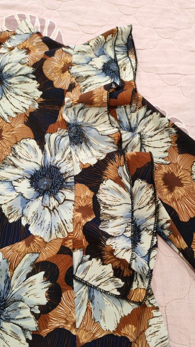 Нарядная блузка с воланами