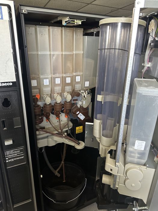 Vindem saeco cristallo 500 black grangusto