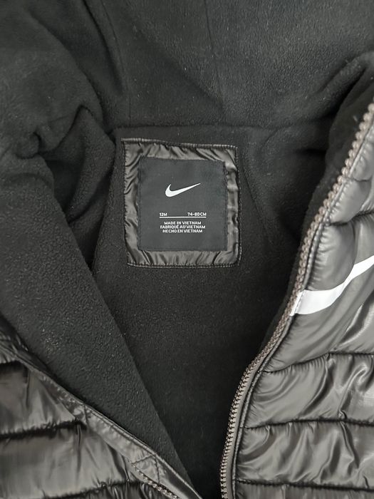 Combinezon Nike, 12 luni