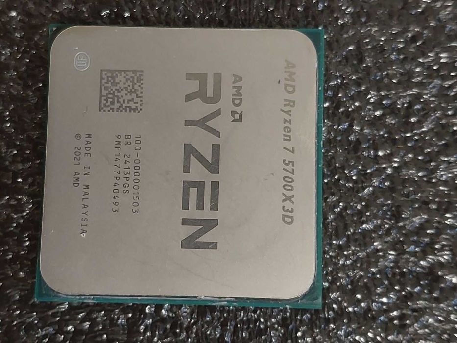 AMD Ryzen 7 5700X3D + Asus ROG StriX X570-i Gaming Wi-Fi