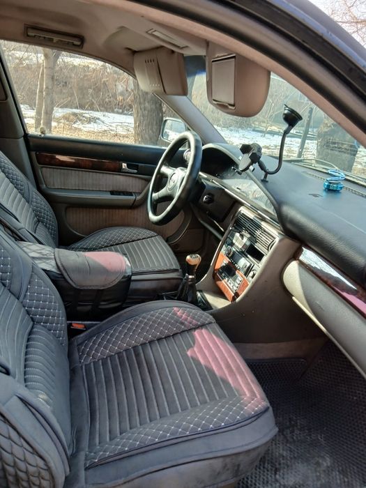 Продам Ауди С 4 2.8 механика