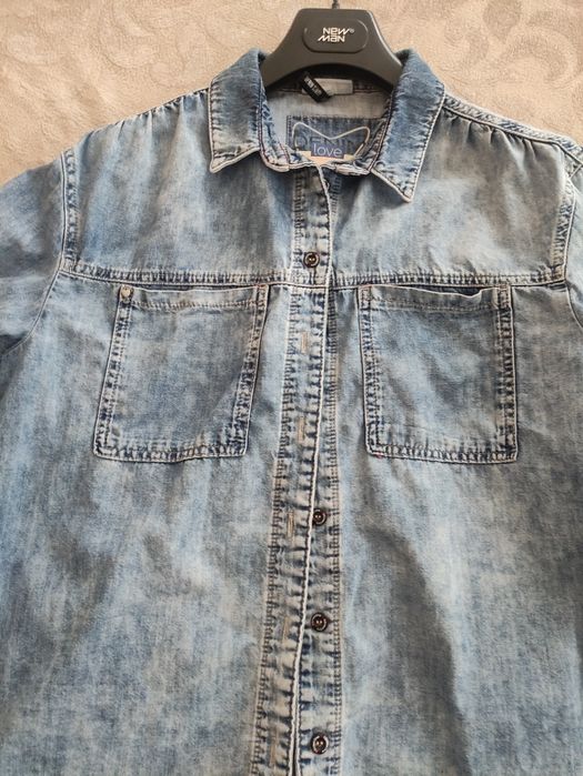 Дамски сако М/Л
М/Л/10лв.д
Без забележки.