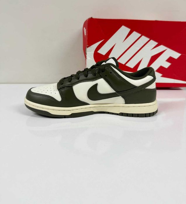 Nike Dunk Low Retro Pale Ivory