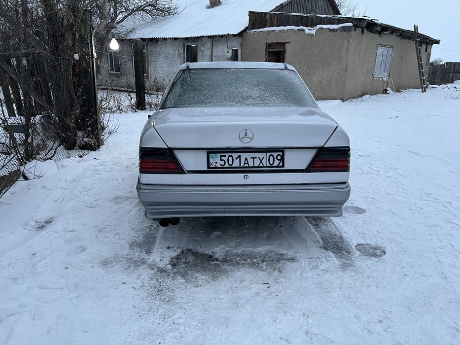 Мерседес 124 е300