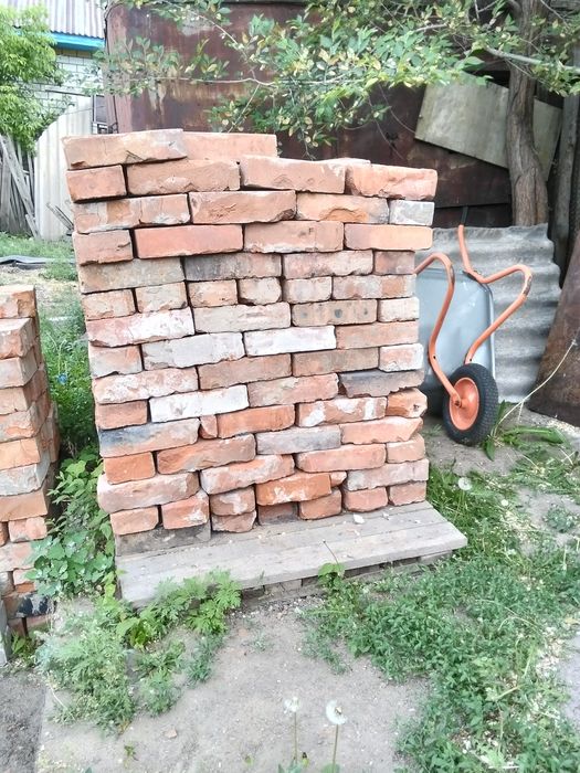 Продам красный кирпич