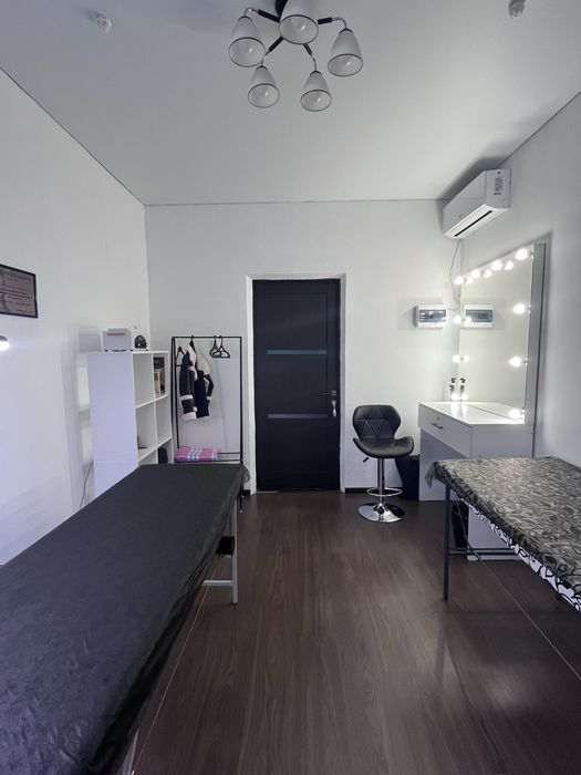 Сдам место мастеру по ресницам