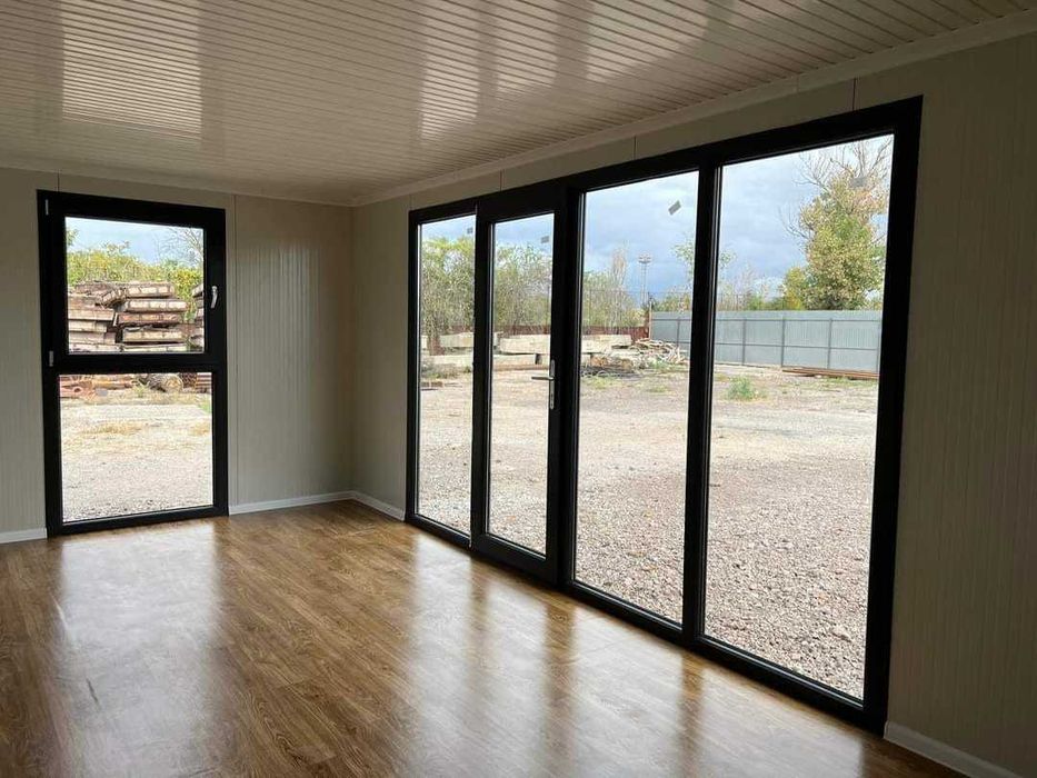 Vand containere modulare moderne, tip vitrina expunere, birouri, spatiu comercial, cabina de paza