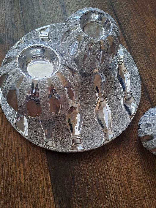 Нови Свещници с чиния