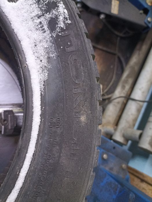 Продам покрышку Нокиан