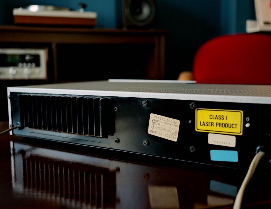Philips CD300 – легендарен CD плеър с TDA1540D DAC, колекционерски